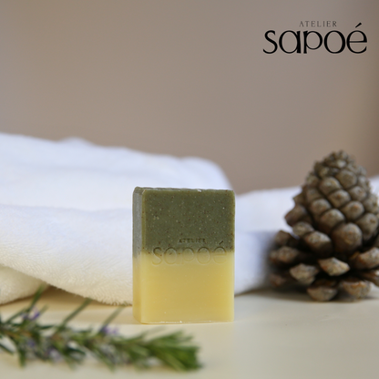 Savon exfoliant à l'argile verte, au romarin et pin sylvestre bio